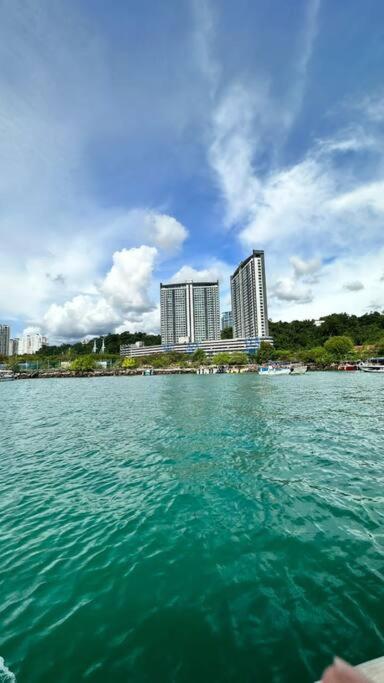 Apartment Jq#07 View Slide Loftbed 2r1b 5pax Near Suria Mall, Gaya St, Sicc *